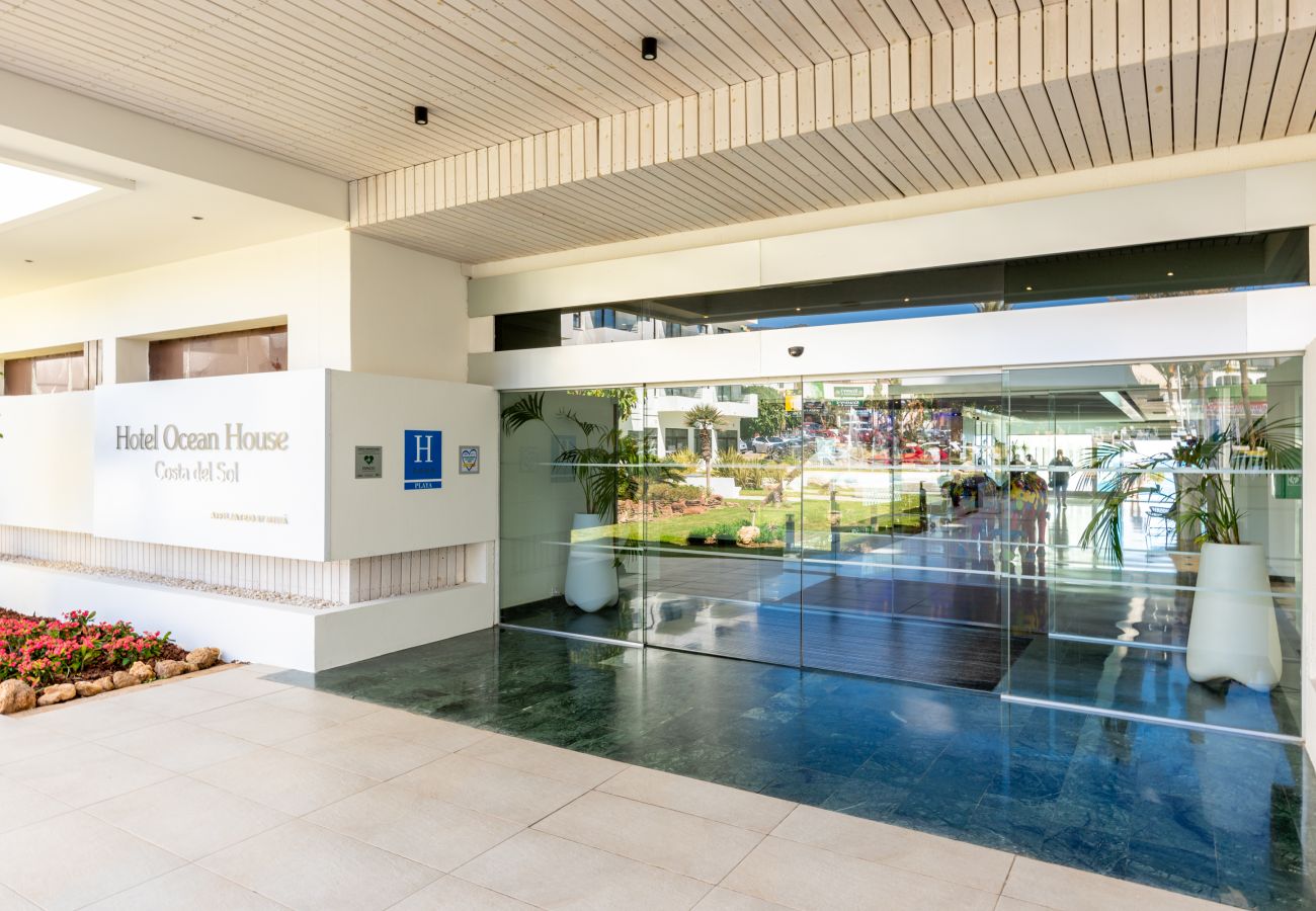 Apartment in Torremolinos - WintowinRentals Suite Apartment in Ocean House