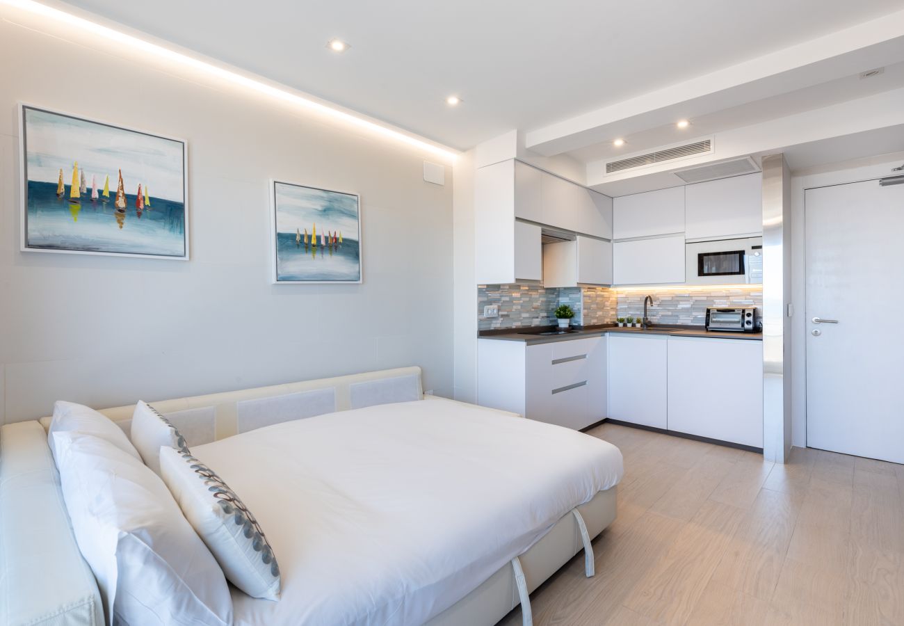 Apartment in Torremolinos - WintowinRentals Suite Apartment in Ocean House