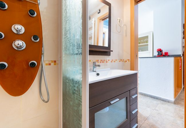 Apartment in Málaga - Beach apartment in the city center. Apartment in Málaga - Beach apartment in the city center.
