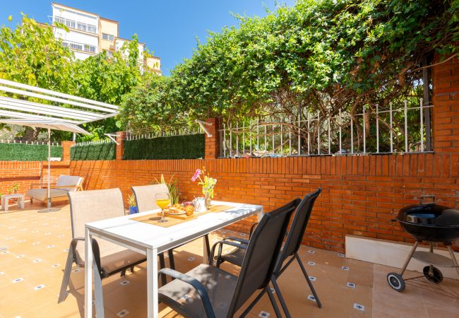 in Rincón de la Victoria - WintowinRentals Close to the beach, Private Terrace & Parking