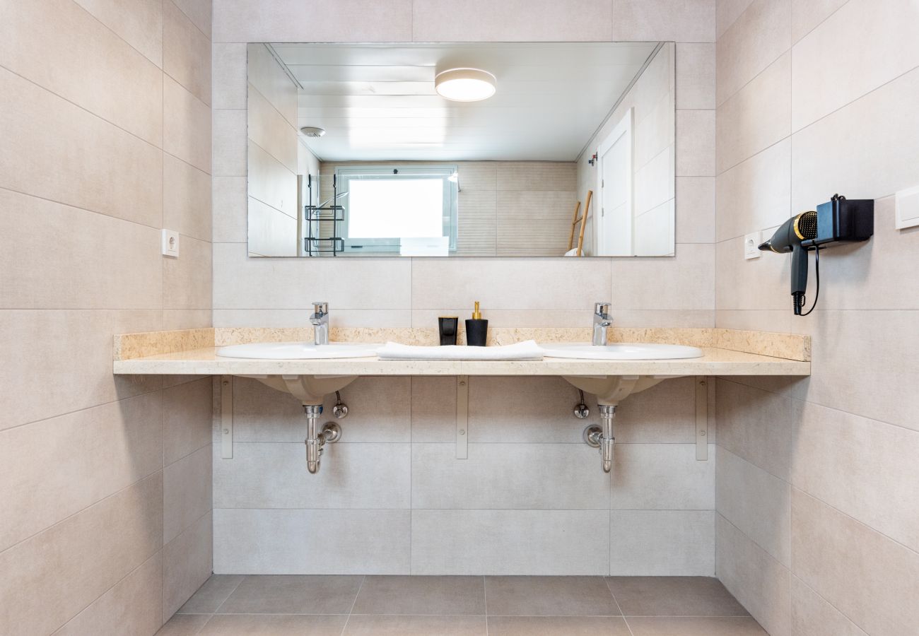 Apartment in Torremolinos - WintowinRentals Whitestones Amazing Apartment