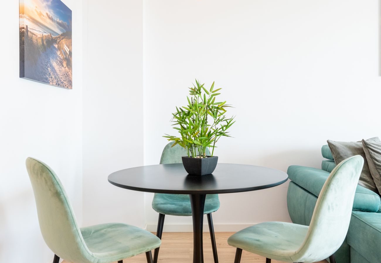 Apartment in Torremolinos - WintowinRentals Whitestones Amazing Apartment