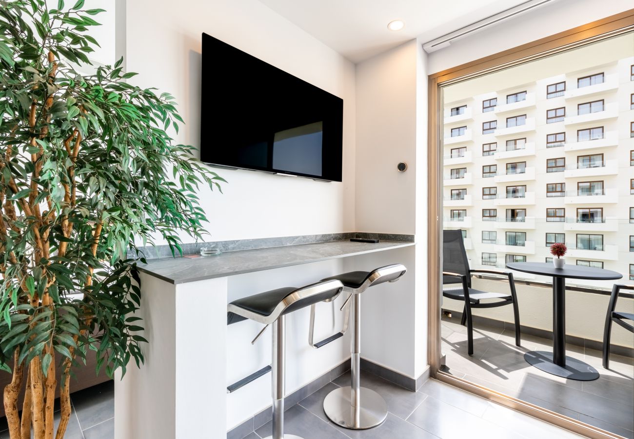 Apartment in Torremolinos - WintowinRentals Executive apt in OCEAN HOUSE Complex 