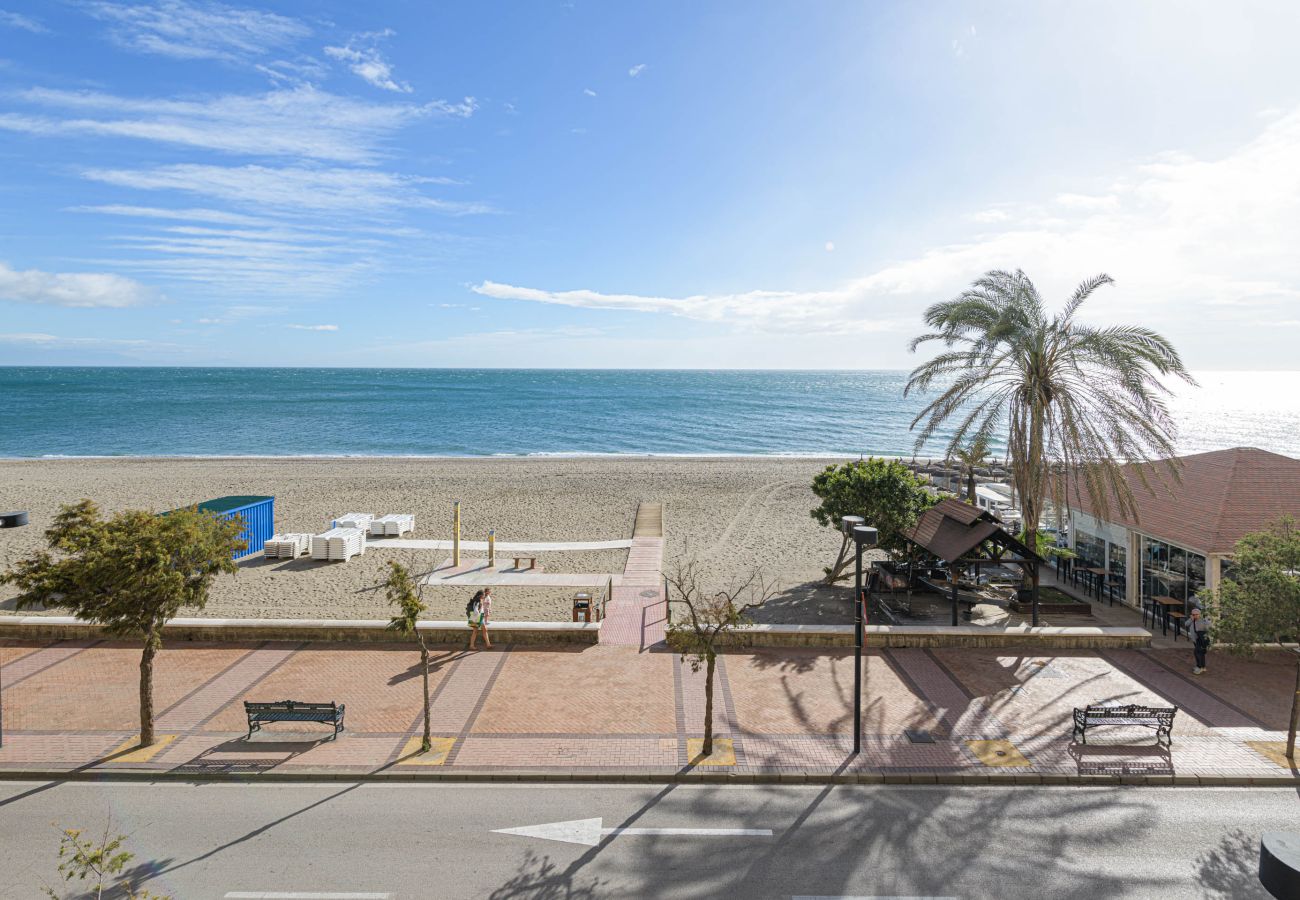 Apartment in Fuengirola - Great Location and Frontal Sea View Fuengirola
