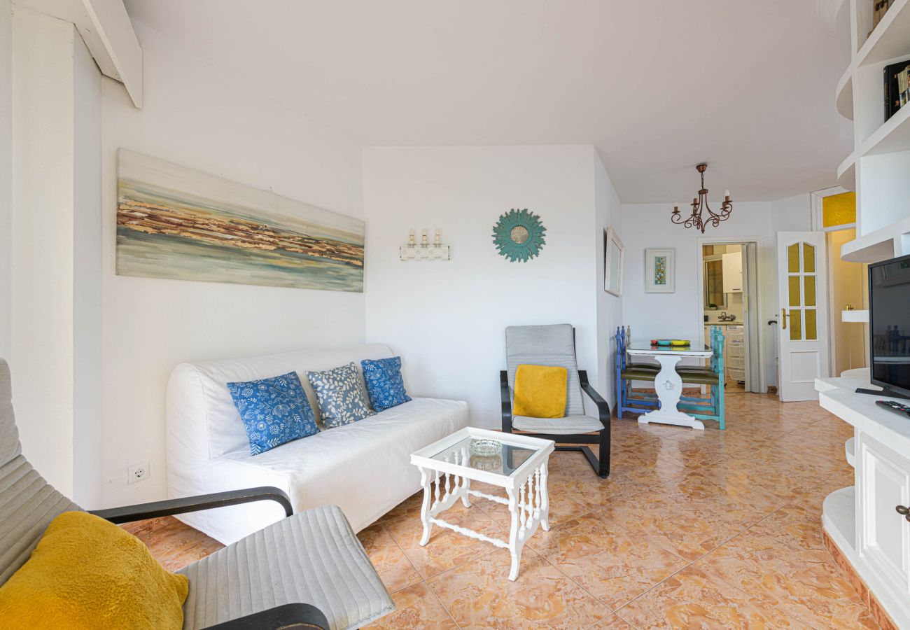 Apartment in Fuengirola - Great Location and Frontal Sea View Fuengirola