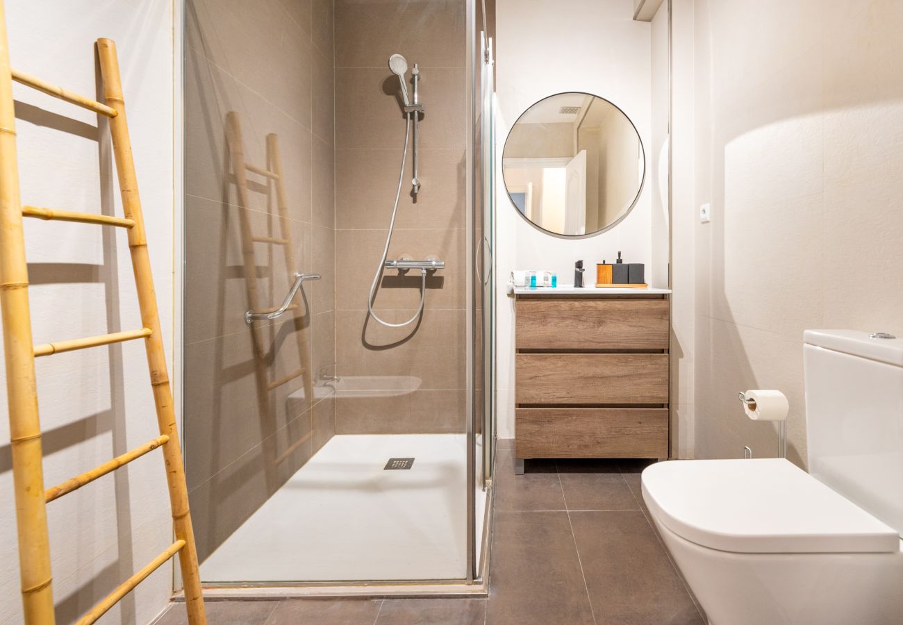 Apartment in Málaga - Your Home Steps from the Center