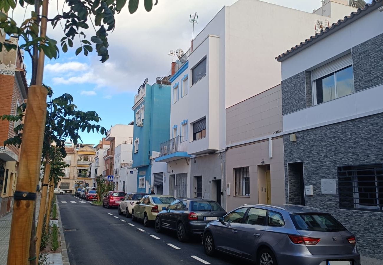 Terraced House in Málaga - WintowinRentals Huelin House Terraza Chill out 2