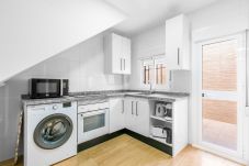 Townhouse in Málaga - WintowinRentals Huelin House Terraza Chill out 2