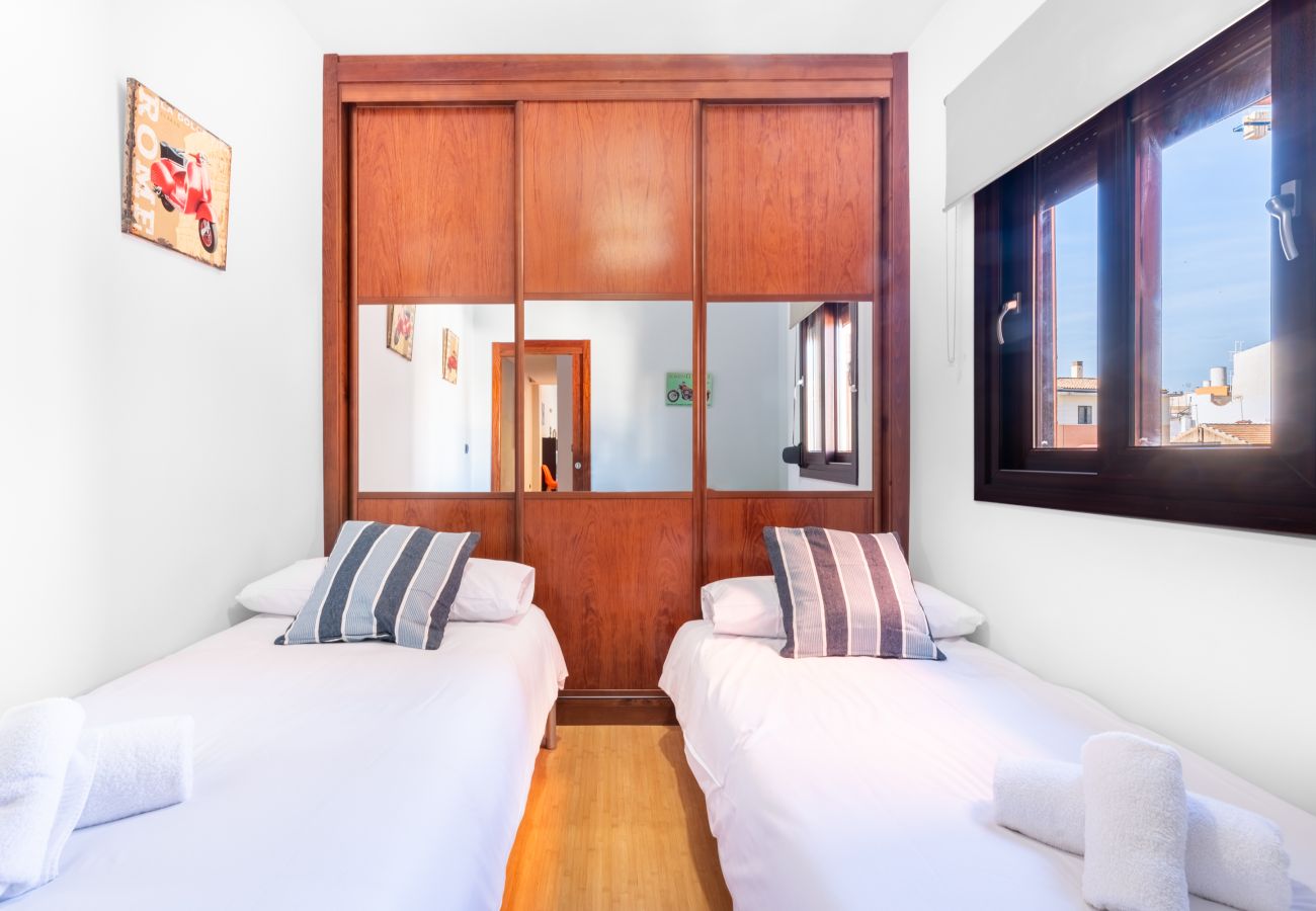 Apartment in Málaga - WintowinRenttals Cool Apartment in Lagunillas.