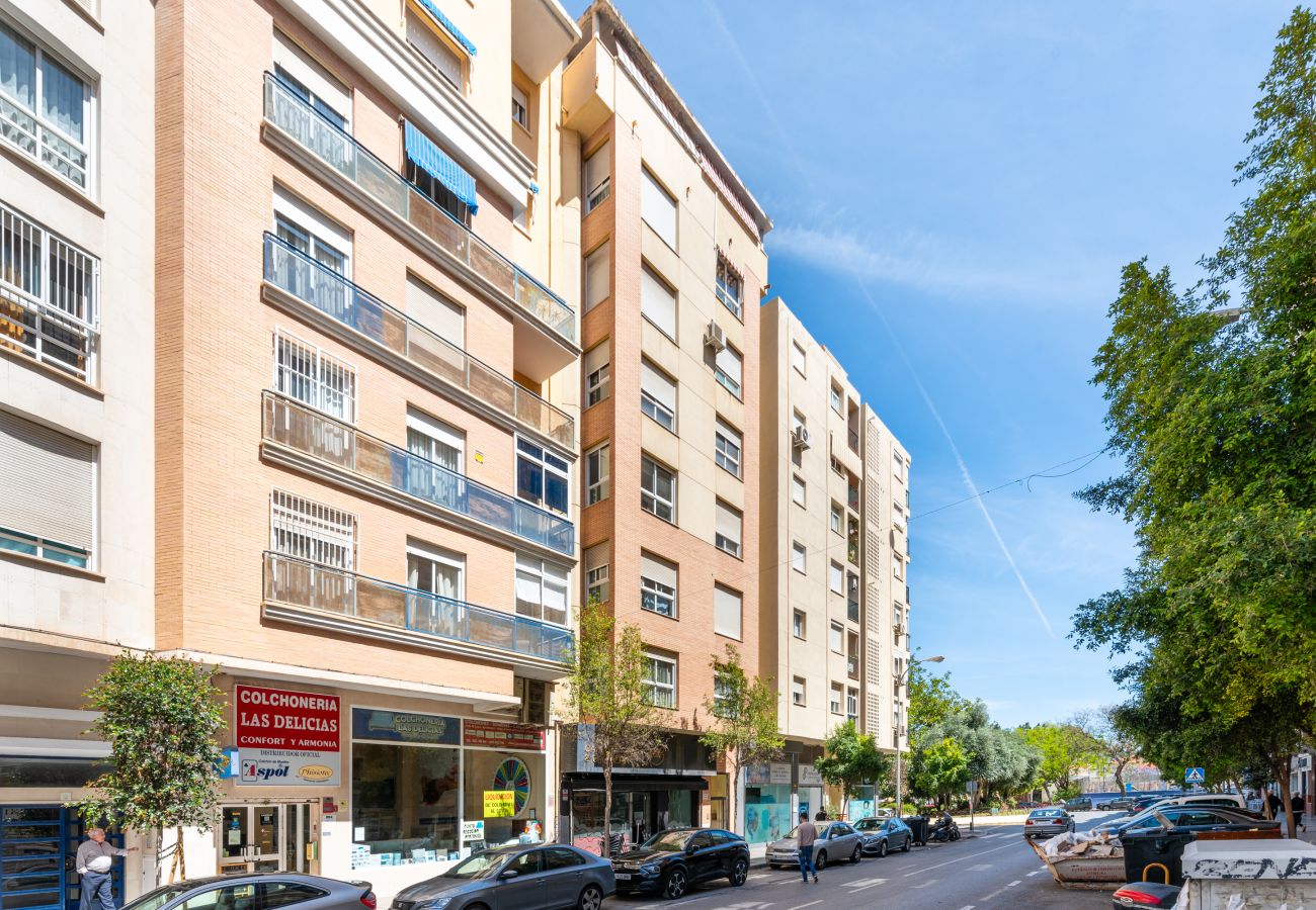 Apartment in Málaga - WintowinRentals Quiet Apartment, Very good location.