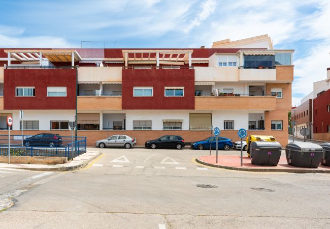 Apartment in Torre de Benagalbon - WintowinRentals Relax, Playa, Wifi & Parking Apartment in Torre de Benagalbon - WintowinRentals Relax, Playa, Wifi & Parking