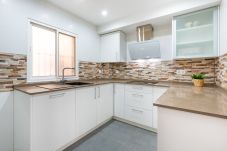 Apartment in Málaga - WintowinRentals Well Located, Complete and Cozy Apartment in Málaga