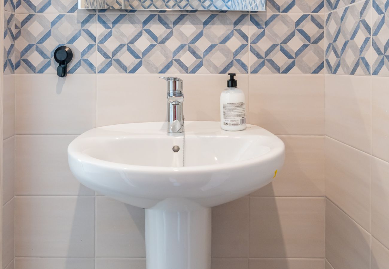 Apartment in Rincón de la Victoria - Wintowinrentals charming apartament & new building, close beach