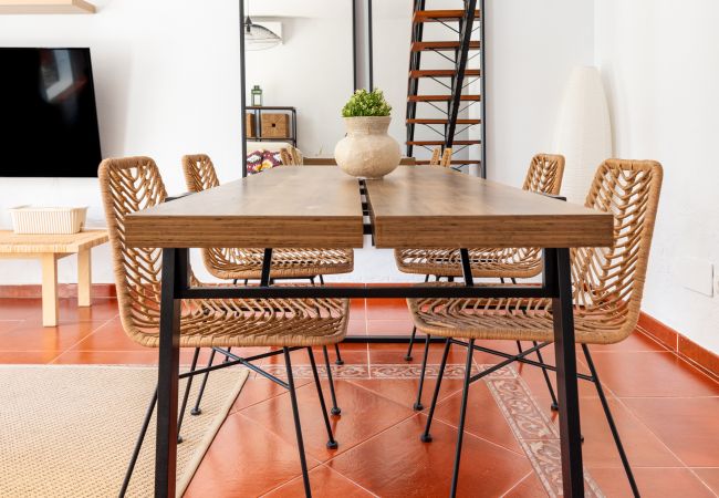 Apartment in La Cala del Moral - WintoWinRentals - Beachfront little villa. Apartment in La Cala del Moral - WintoWinRentals - Beachfront little villa.