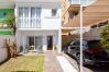 Apartment in La Cala del Moral - WintoWinRentals - Beachfront little villa. Apartment in La Cala del Moral - WintoWinRentals - Beachfront little villa.