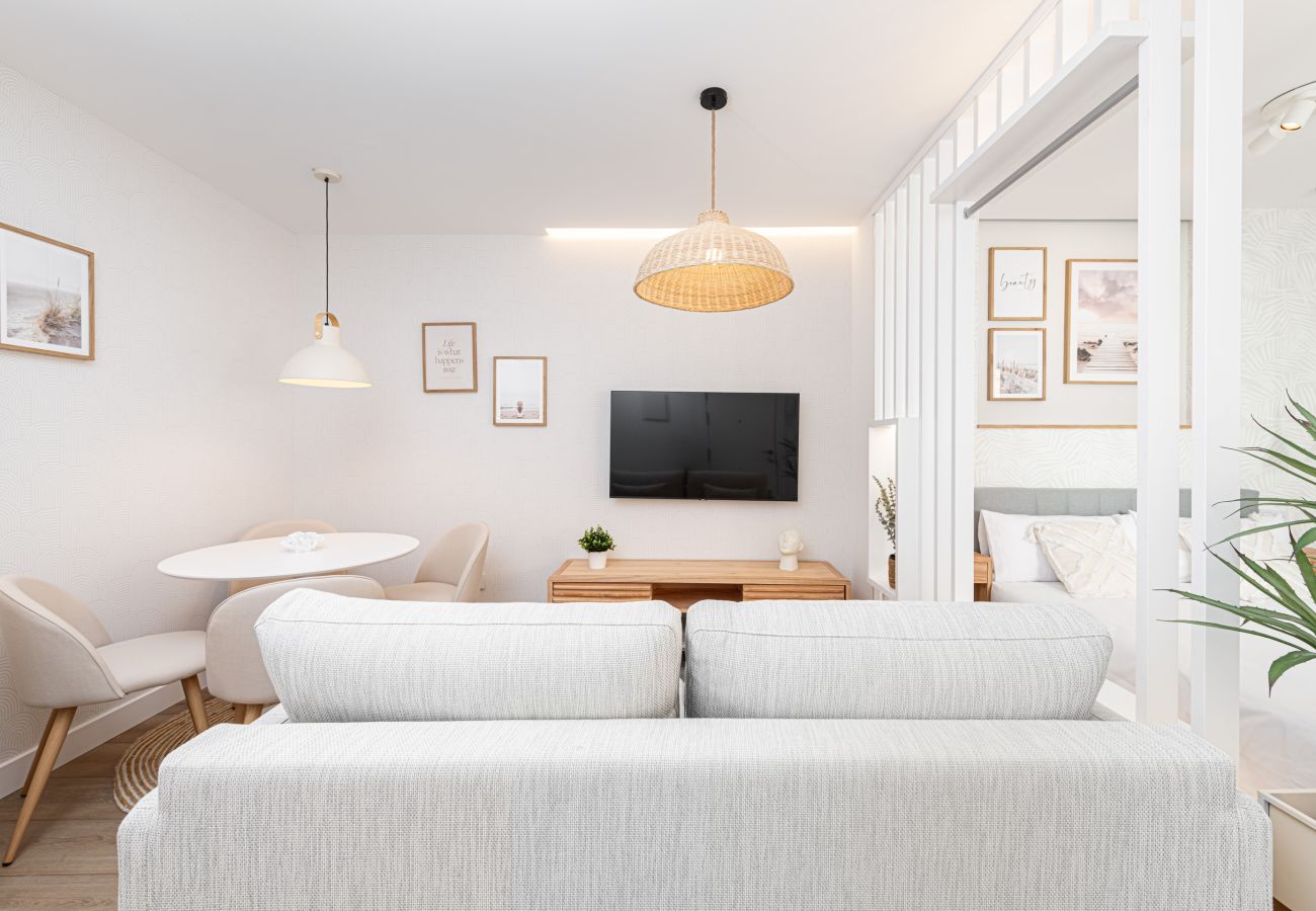 Studio in Málaga - WintowinRentals Goleta Suites 2C