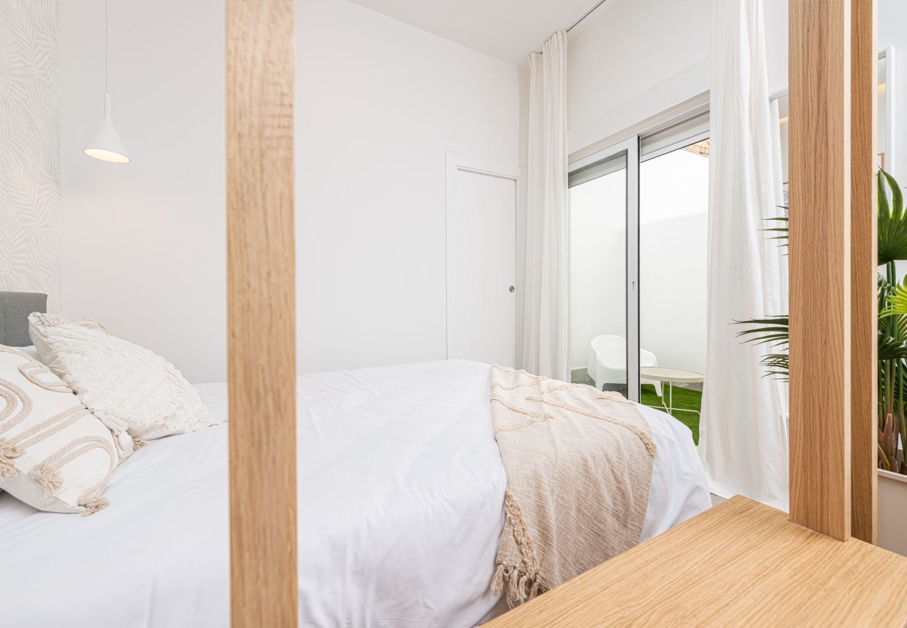 Studio in Málaga - HM0C GOLETA SUITES 0C