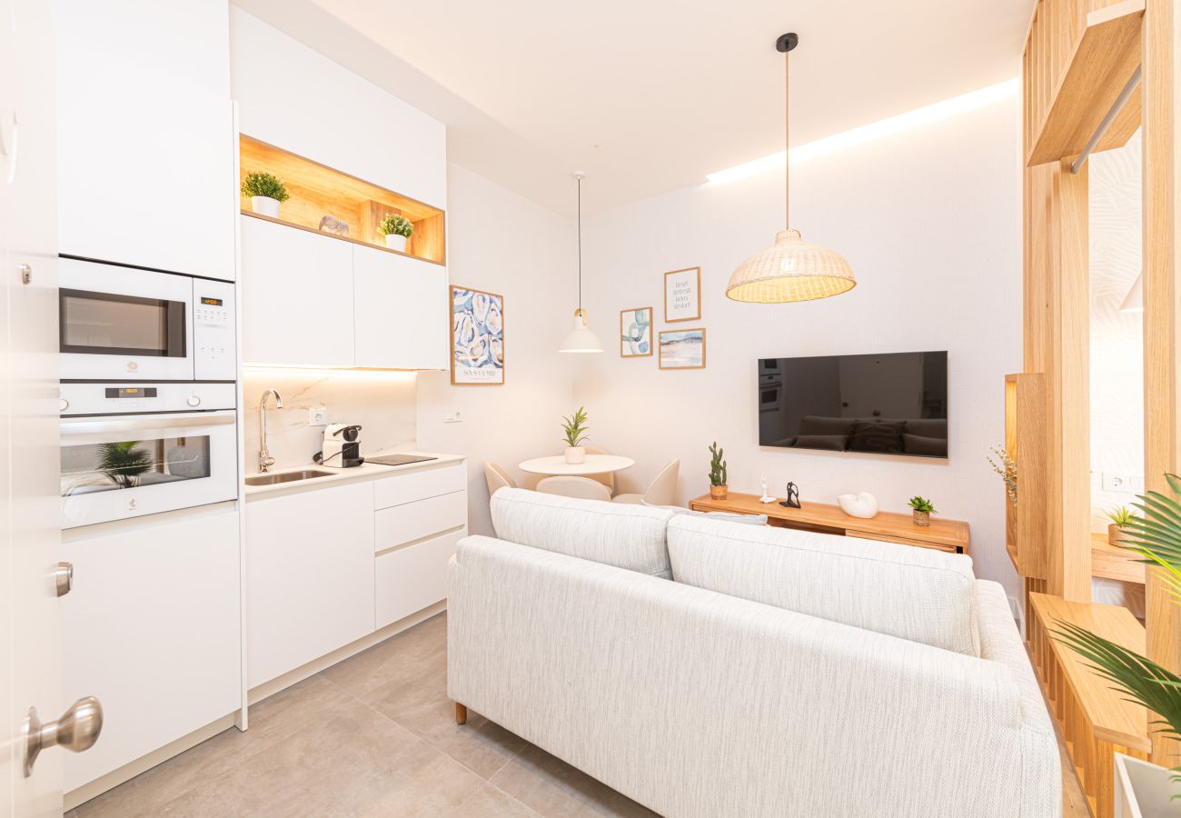 Studio in Málaga - HM0C GOLETA SUITES 0C