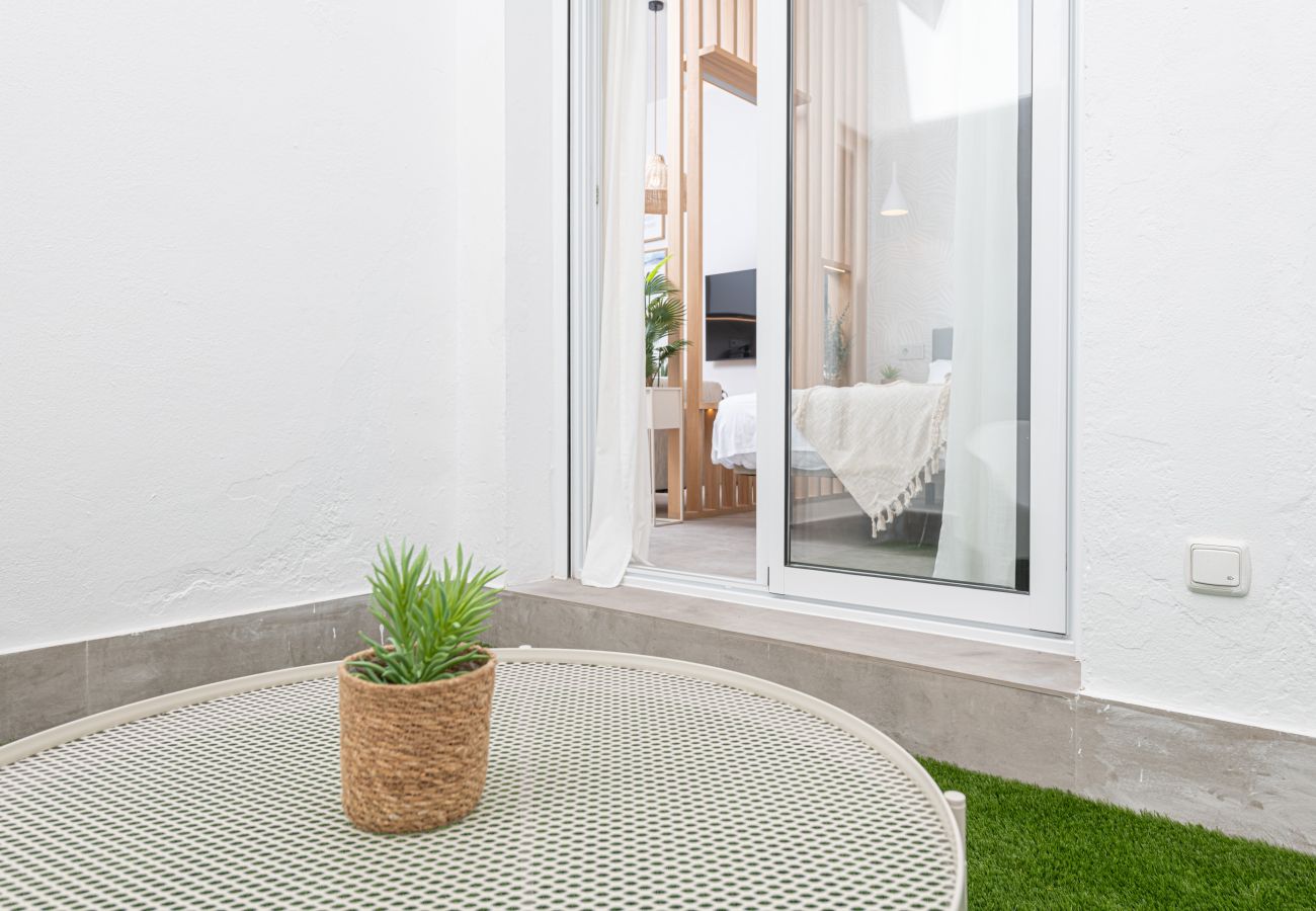 Studio in Málaga - HM0C GOLETA SUITES 0C