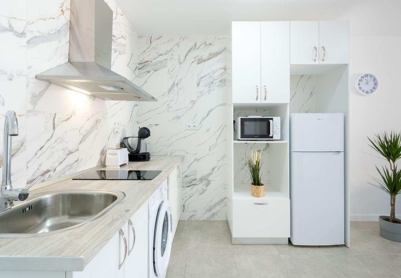 Apartment in Málaga - WintowinRentals Altamira Suites High Floor