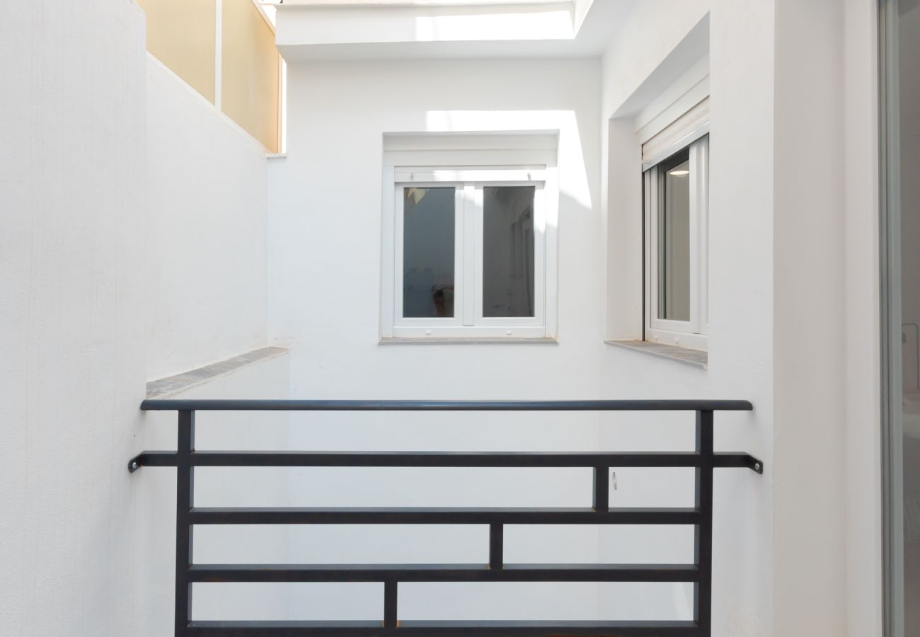 Apartment in Málaga - WintowinRentals Altamira Suites High Floor