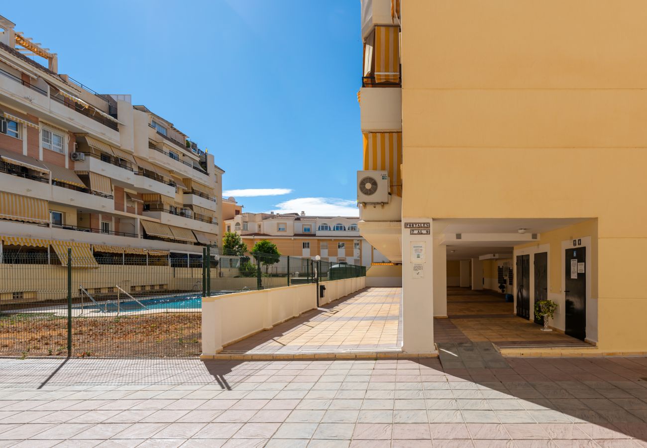 Apartment in La Cala del Moral - WintowinRentals Great Location, Free Parking, Pool, Cala del Moral