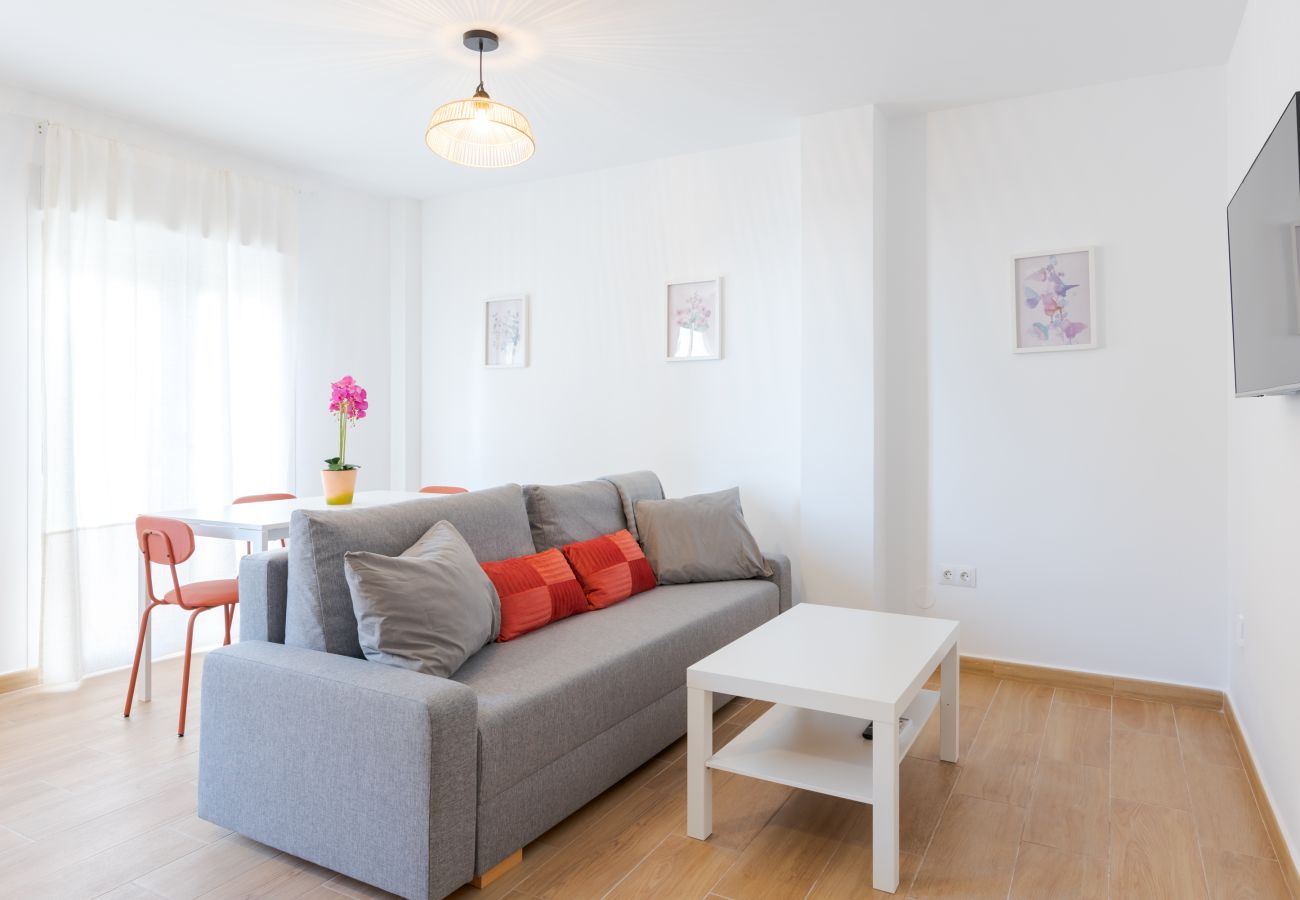 Apartment in Rincón de la Victoria - Wintowinrentals Frontline beach apartment in Rincón de la Victoria