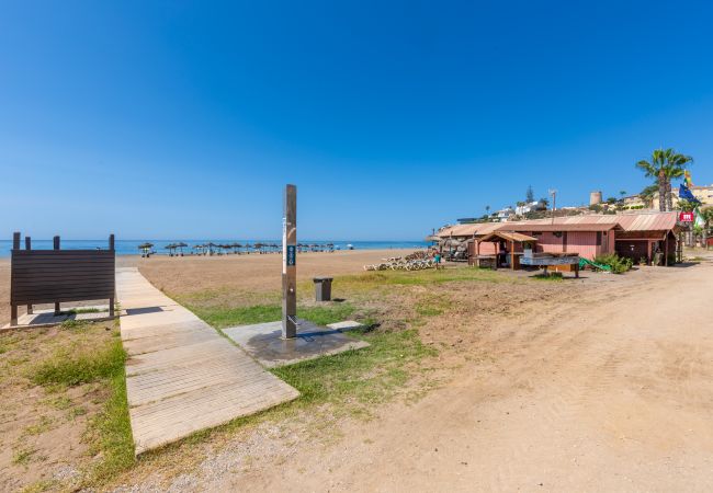 Apartment in Rincón de la Victoria - WintowinRentals Spectacular Sea Views on the Beachfront Apartment in Rincón de la Victoria - WintowinRentals Spectacular Sea Views on the Beachfront