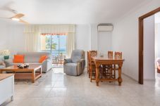 Apartment in Rincón de la Victoria - WintowinRentals Spectacular Sea Views on the Beachfront