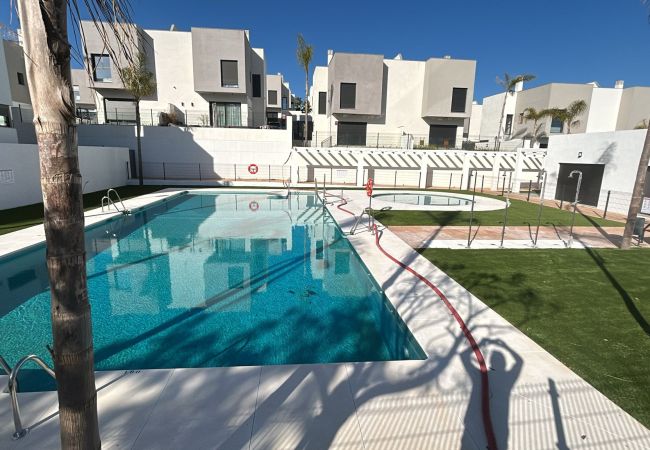  in Chilches Costa - WintowinRentals Luxurious and Modern Townhouse in Chilches