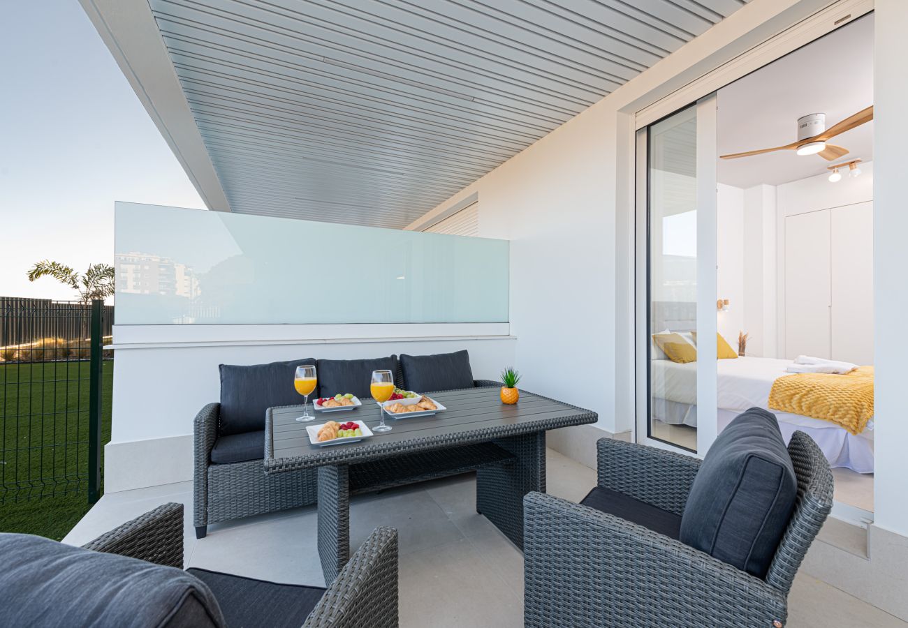 Apartment in Torre del Mar - WintowinRentals Exclusive Apartment with a Large Terrace in the Coastal Paradise of Torre del Mar