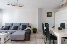 House in Málaga - WintowinRentals Chalet with a Huge Terrace in Campanillas