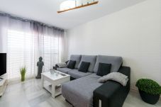 House in Málaga - WintowinRentals Chalet with a Huge Terrace in Campanillas