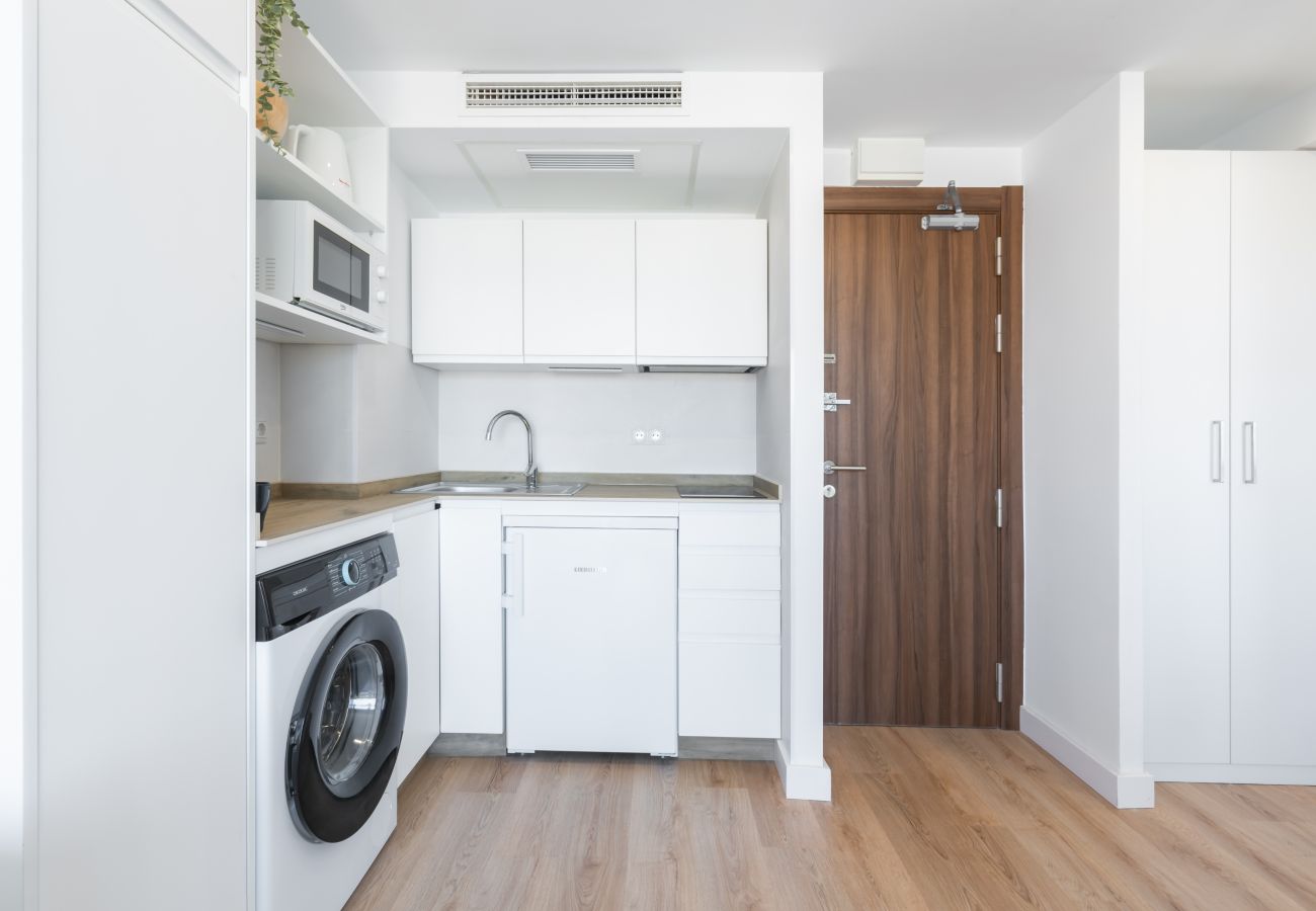 Apartment in Torremolinos - WintowinRentals Private Apartment in Ocean House with Sea Views