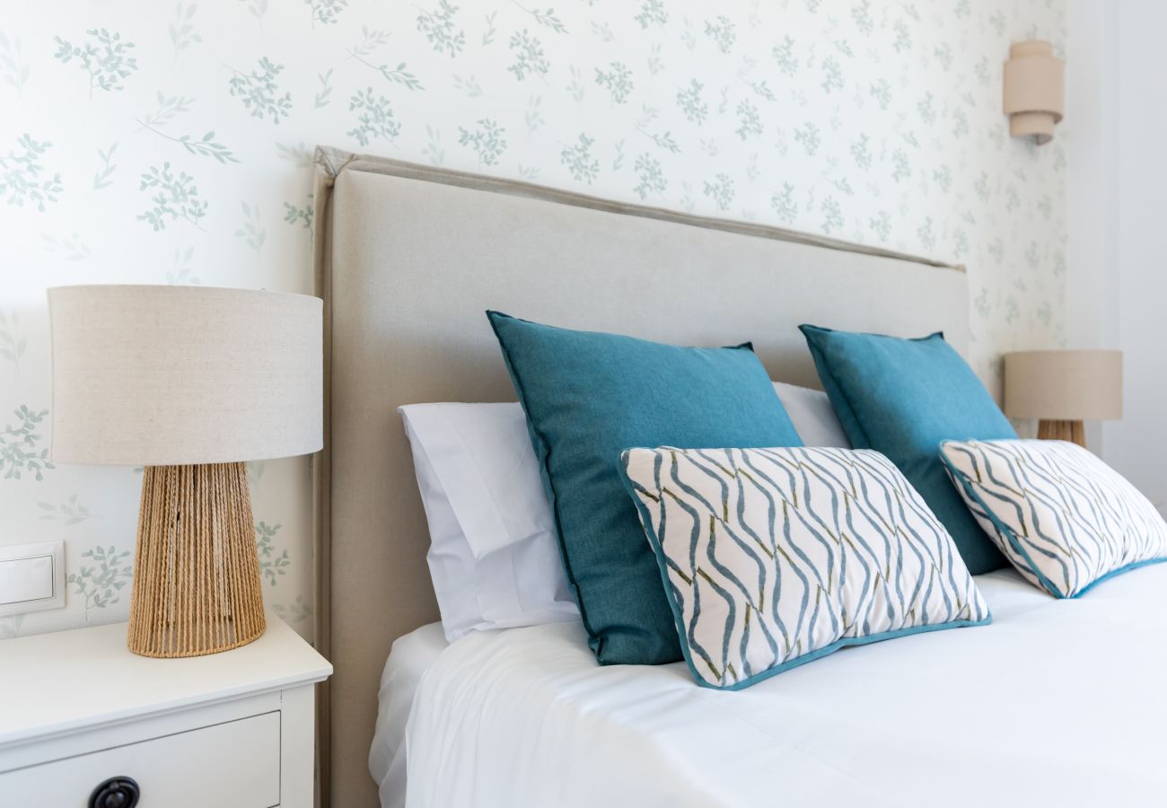 Apartment in Torremolinos - WintowinRentals Private Apartment in Ocean House with Sea Views