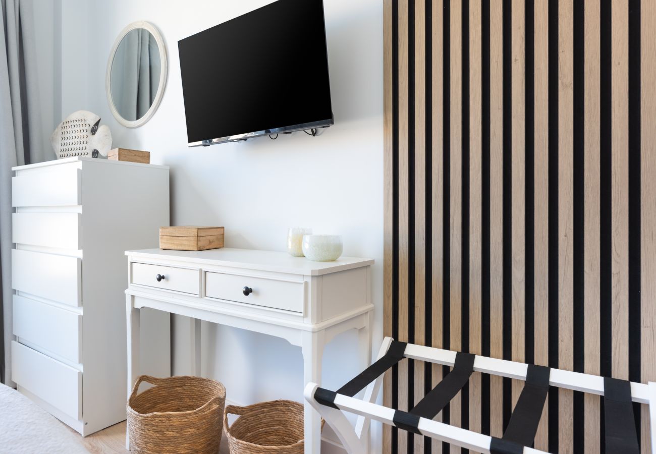 Apartment in Torremolinos - WintowinRentals Private Apartment in Ocean House with Sea Views