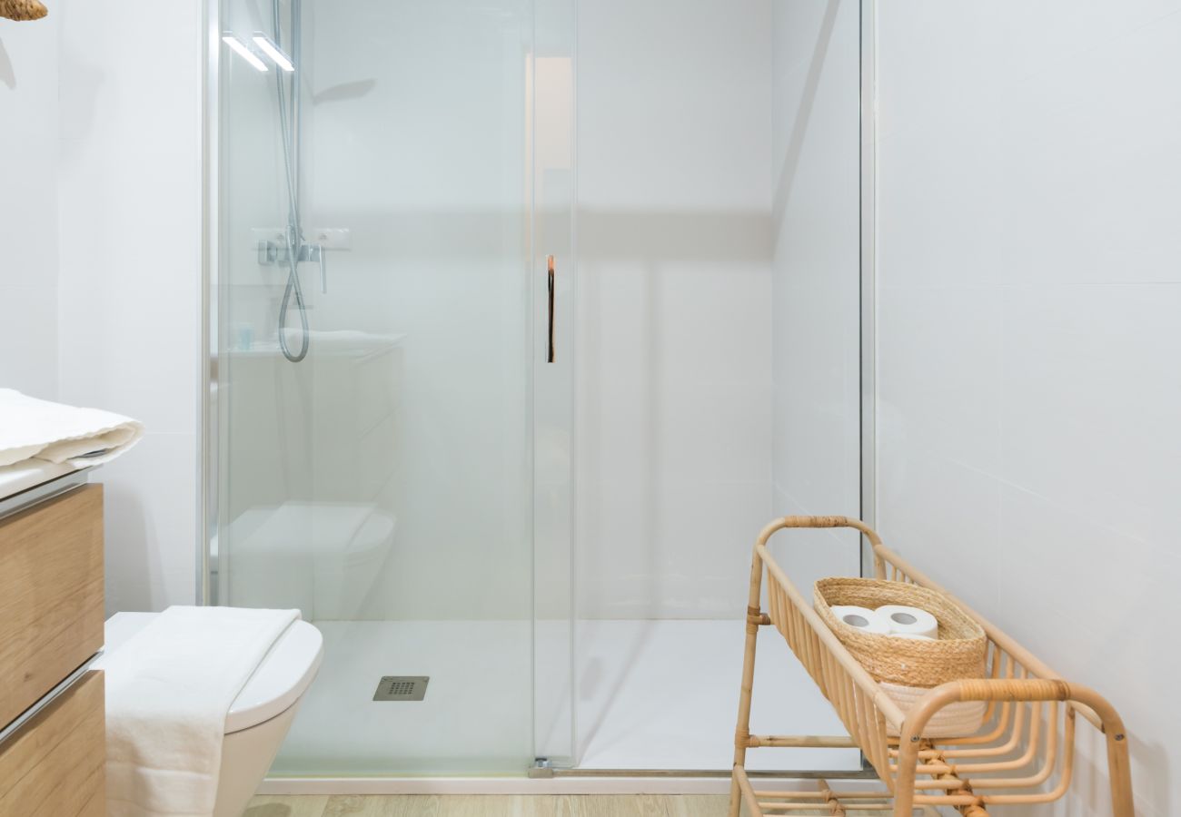 Studio in Málaga - WintowinRentals Stylish Apartment in Central Málaga