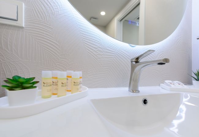 Apartment in Torremolinos - WintowinRentals Luxury apartment in HOTEL OCEAN HOUSE Apartment in Torremolinos - WintowinRentals Luxury apartment in HOTEL OCEAN HOUSE