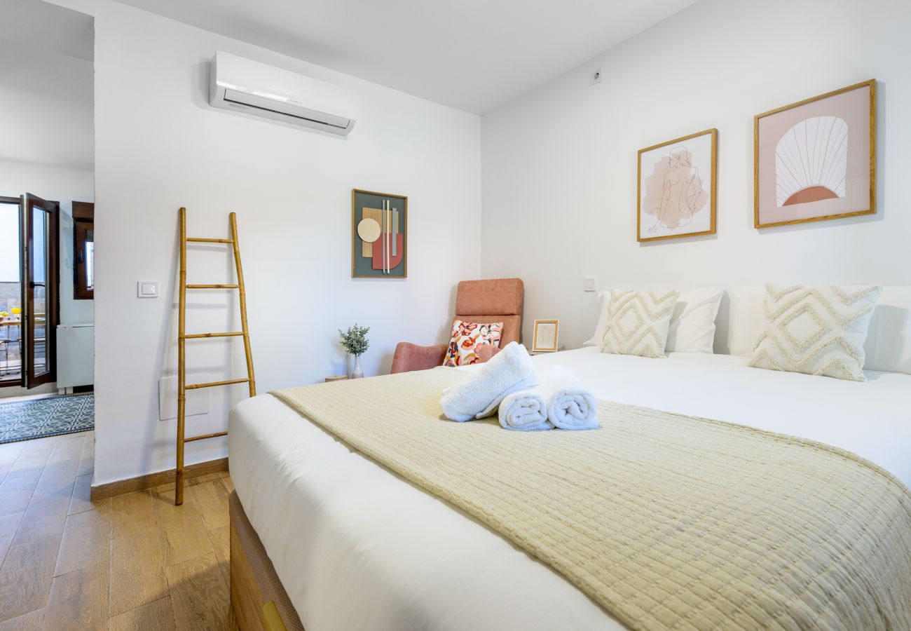 Apartment in Málaga - WintowinRentals Cozy, central and full of charm