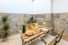 Apartment in Málaga - WintowinRentals Cozy, central and full of charm