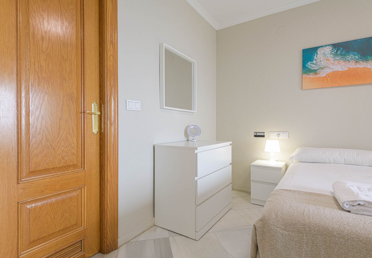 Apartment in Rincón de la Victoria - WintowinRentals Seafront Apartment with Spectacular Views