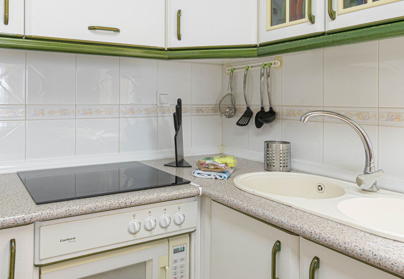 Apartment in Rincón de la Victoria - WintowinRentals Seafront Apartment with Spectacular Views