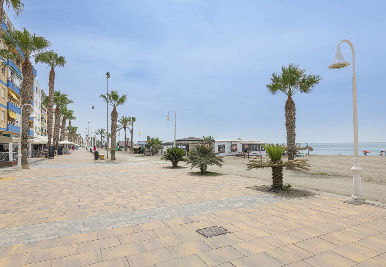Apartment in Rincón de la Victoria - WintowinRentals Seafront Apartment with Spectacular Views
