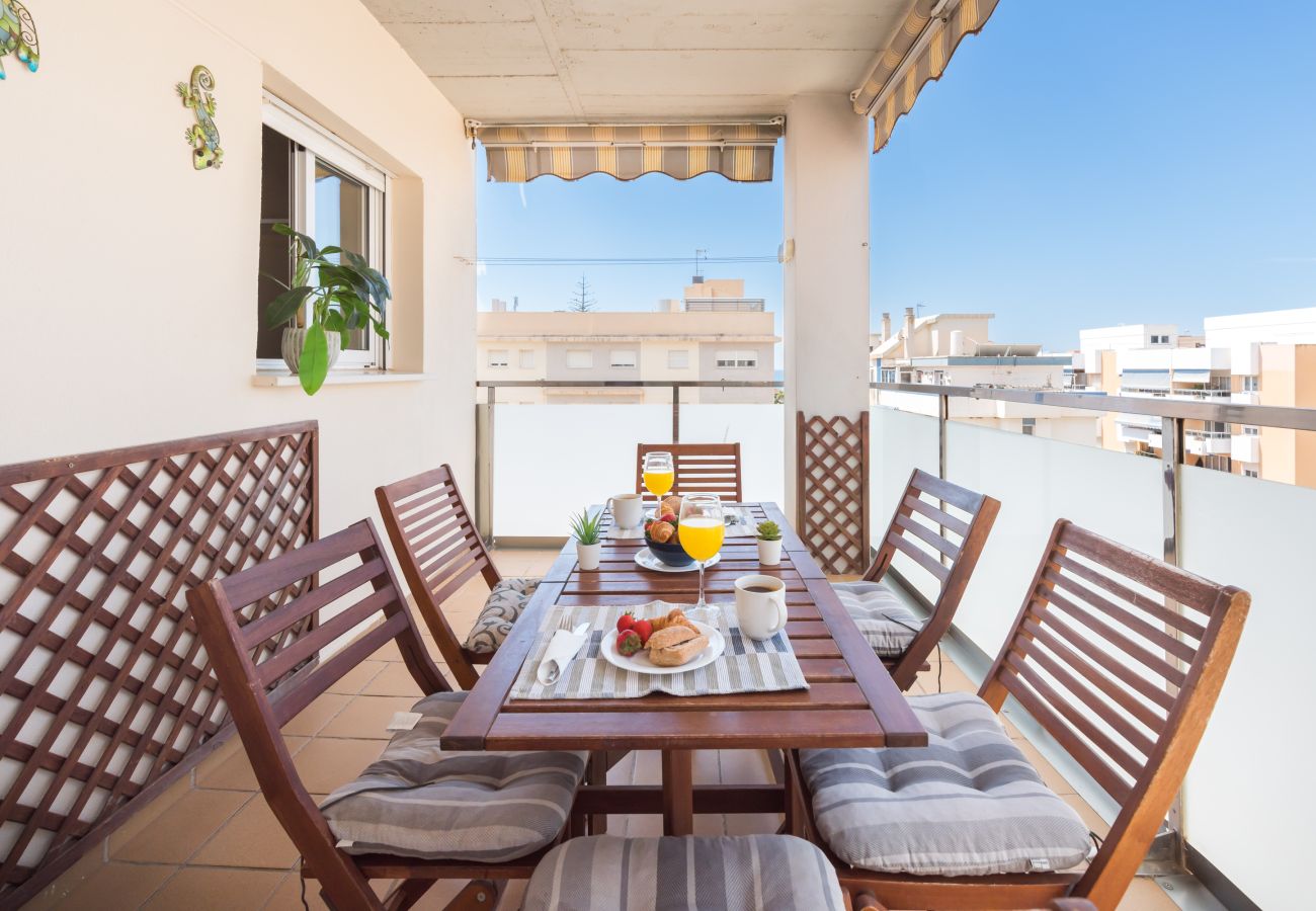 Apartment in Rincón de la Victoria - WintowinRentals · Perfect Location with Terrace, Pool and Parking in Rincón de la Victoria