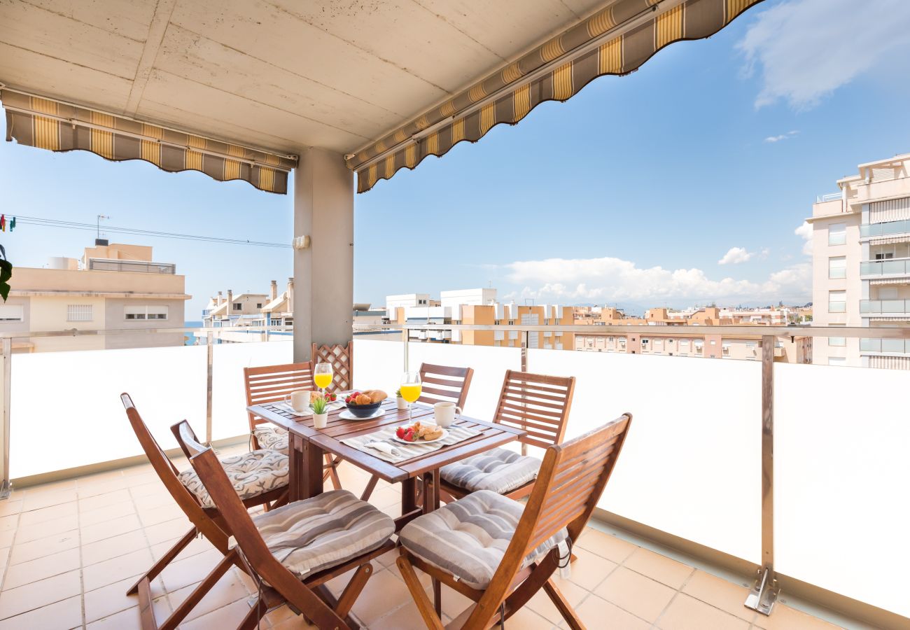 Apartment in Rincón de la Victoria - WintowinRentals · Perfect Location with Terrace, Pool and Parking in Rincón de la Victoria