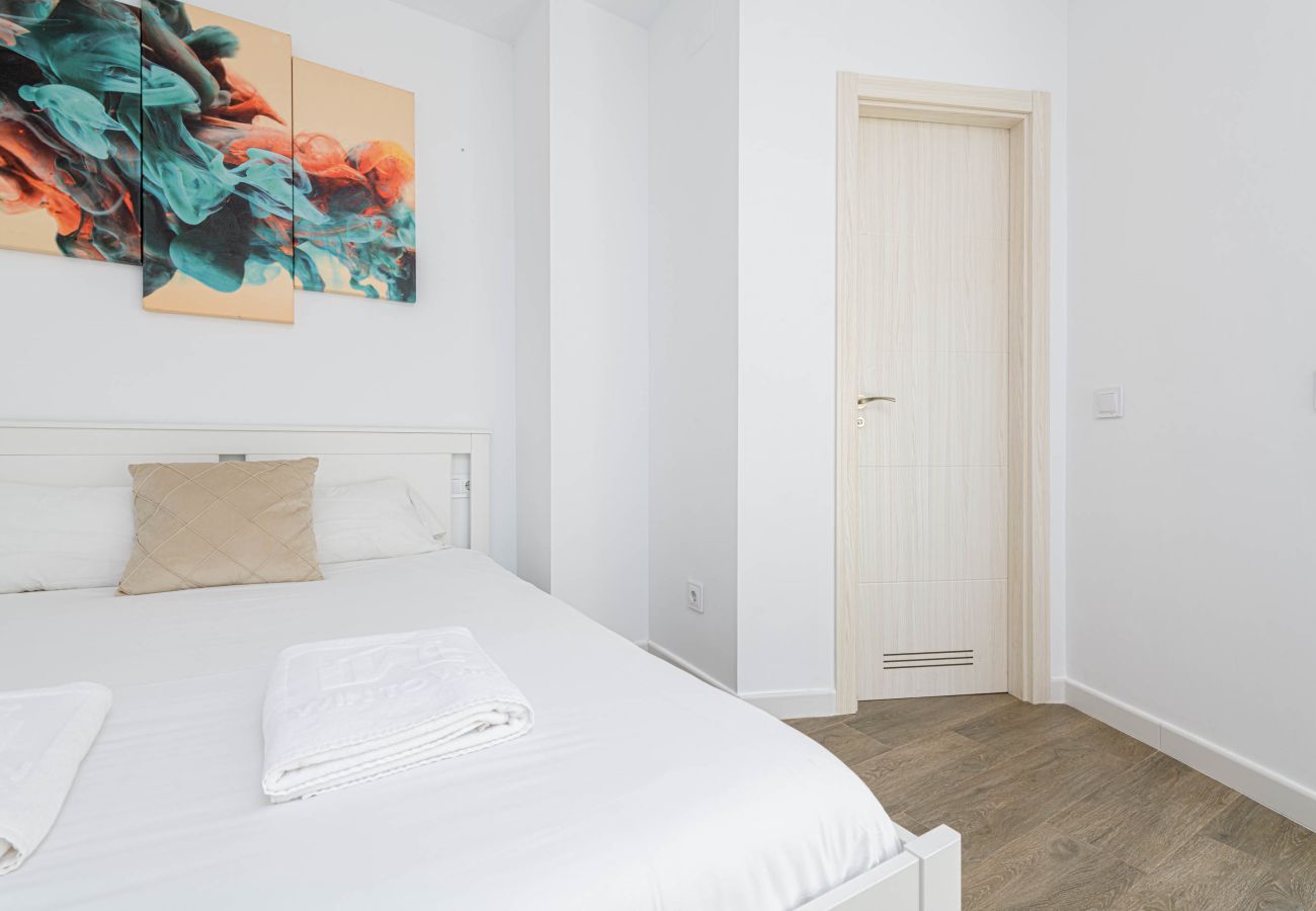 Apartment in Rincón de la Victoria - WintowinRentals Penthouse with Private Terrace in the Center of Rincón de la Victoria