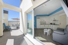 Apartment in Rincón de la Victoria - WintowinRentals Penthouse with Private Terrace in the Center of Rincón de la Victoria