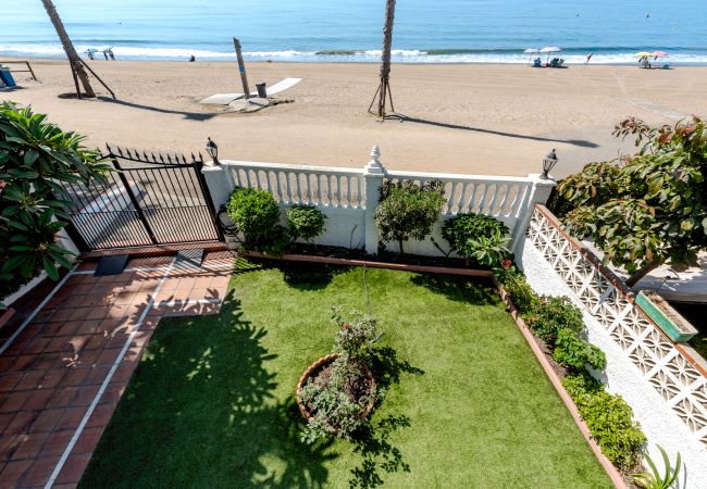 House in Rincón de la Victoria - WintowinRentals Beachfront House with Private Garden House in Rincón de la Victoria - WintowinRentals Beachfront House with Private Garden