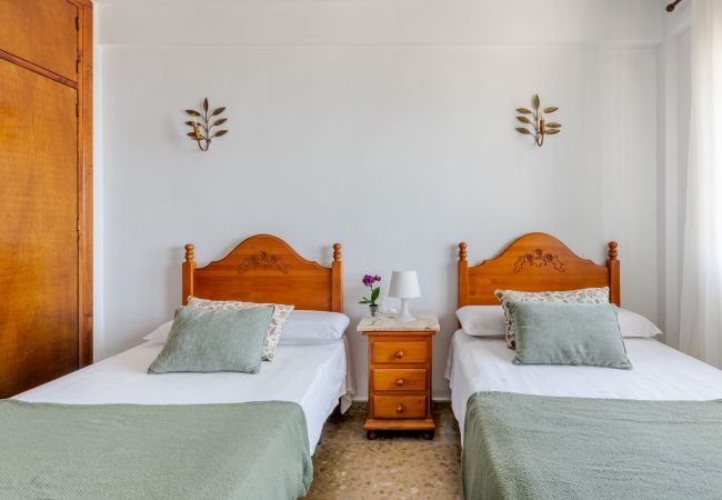 House in Rincón de la Victoria - WintowinRentals Beachfront House with Private Garden House in Rincón de la Victoria - WintowinRentals Beachfront House with Private Garden