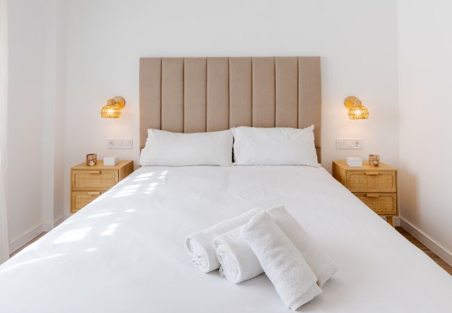 Apartment in Málaga - WintowinRentals Bright and Modern Apartment Near Huelin Beach Apartment in Málaga - WintowinRentals Bright and Modern Apartment Near Huelin Beach